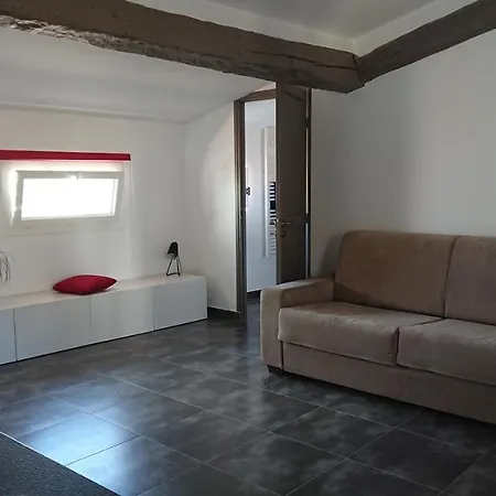Au 23 Apartman *