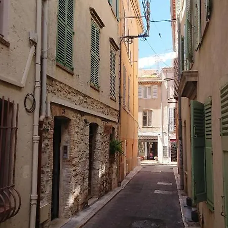 Au 23 Apartmán